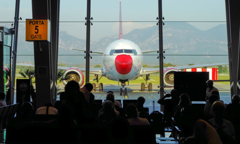 ritardo volo Albania Air Bergamo Tirana