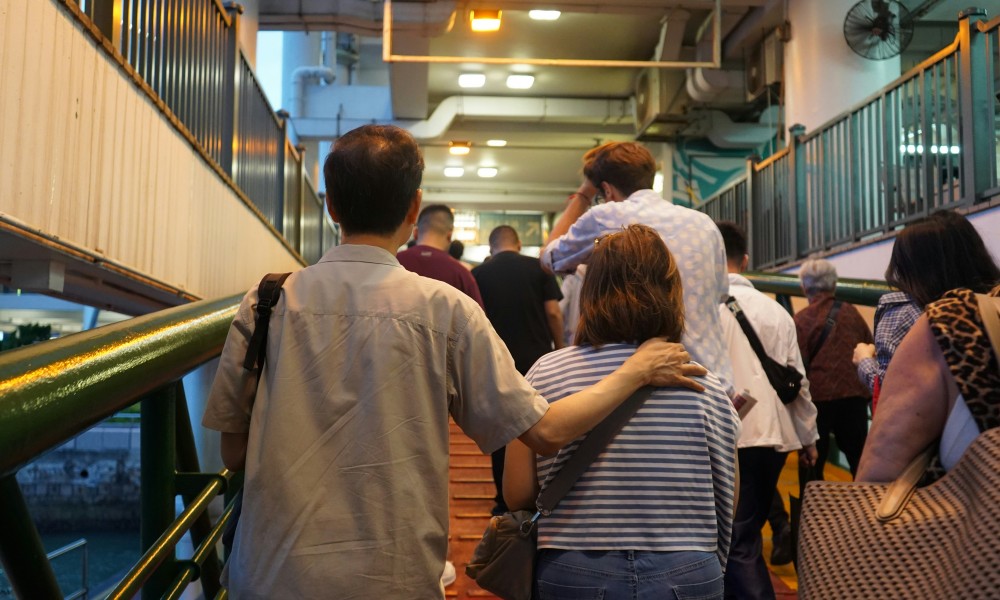 volo in ritardo bari cagliari