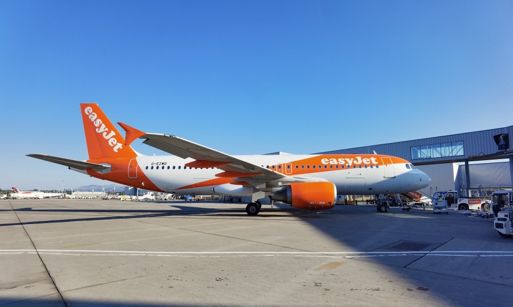 volo in ritardo easyjet catania milano