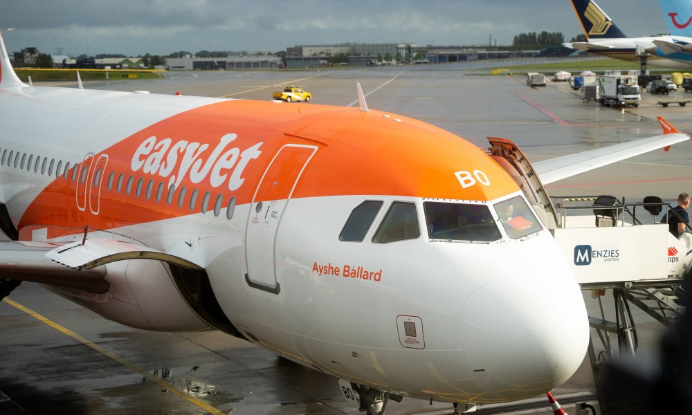 volo in ritardo easyjet lamezia milano