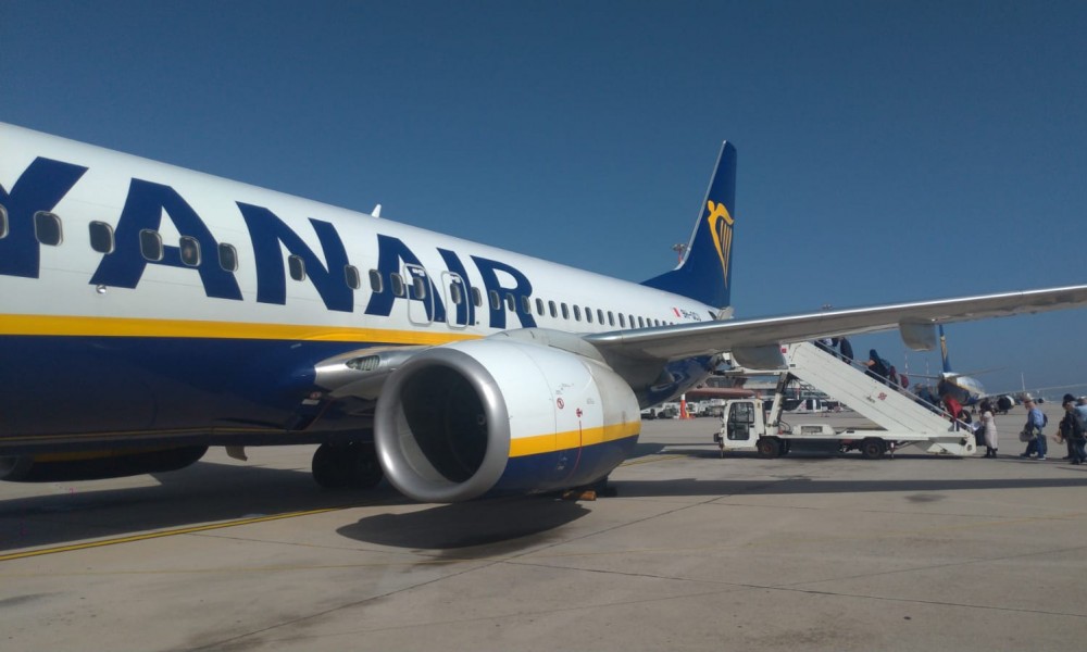 volo in ritardo ryanair ibiza bologna