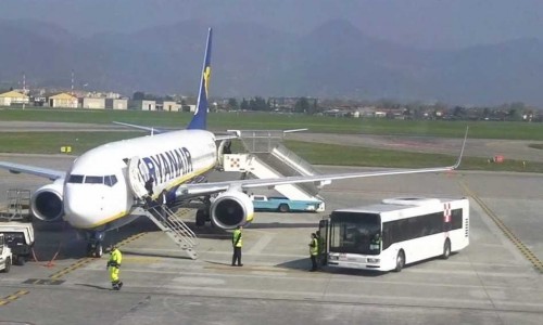 Compensazione Pecuniaria per i passeggeri del volo FR8886 - Oltre 5 ore di ritardo per il volo Brindisi Bergamo del 20 Gennaio Compensazione Pecuniaria per i passeggeri del volo FR8886