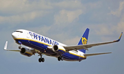 Rimborso per tutti i passeggeri a bordo del volo in ritardo FR8826 - Quasi 5 ore di ritardo per il volo Ryanair da Brindisi a Torino Rimborso per tutti i passeggeri a bordo del volo in ritardo FR8826