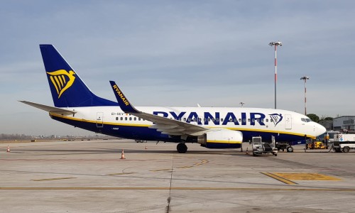 Disservizi Ryanair: forti ritardi per i voli Bergamo Crotone e ritorno