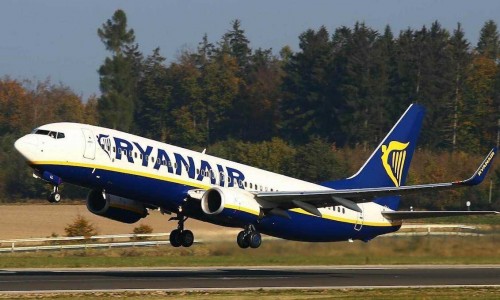 Ryanair, ritardo estenuante per il volo da Bergamo a Palermo - Il volo FR8892 atterra a Palermo con 4 ore e 40 minuti di ritardo Ryanair, ritardo estenuante per il volo da Bergamo a Palermo