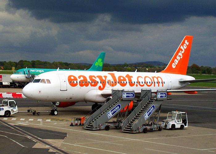 Ritardi aerei con easyJet