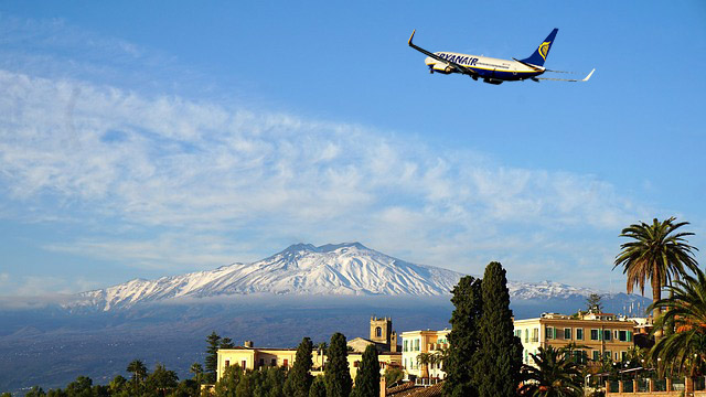 Ryanair voli a Catania Ryanair voli a Catania