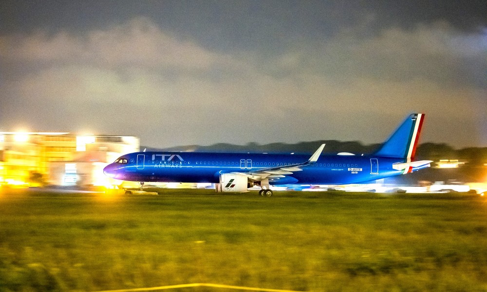 volo cancellato ita airways bari milano volo cancellato ita airways bari milano