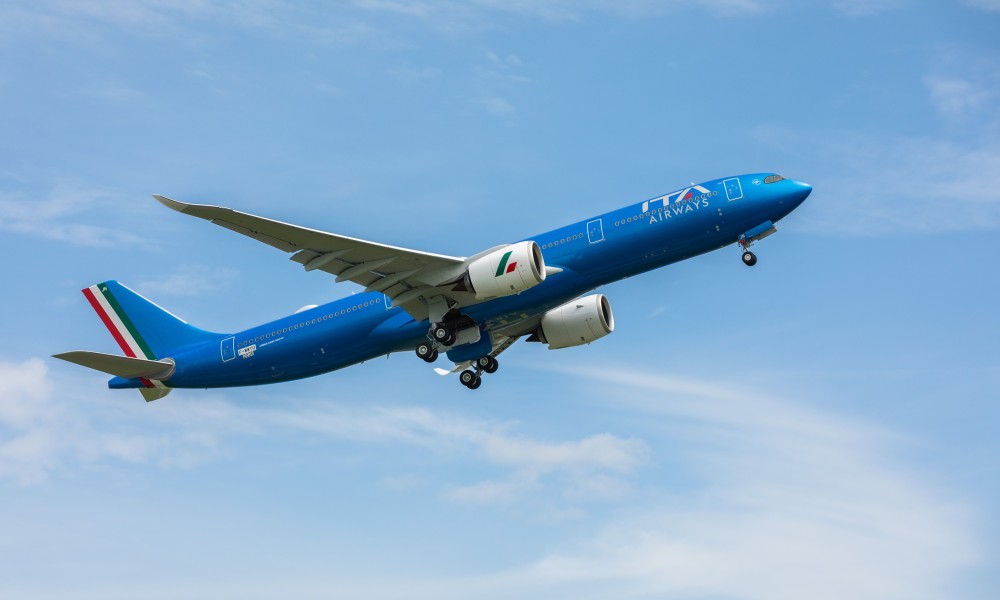 volo in ritardo ita airways alghero milano