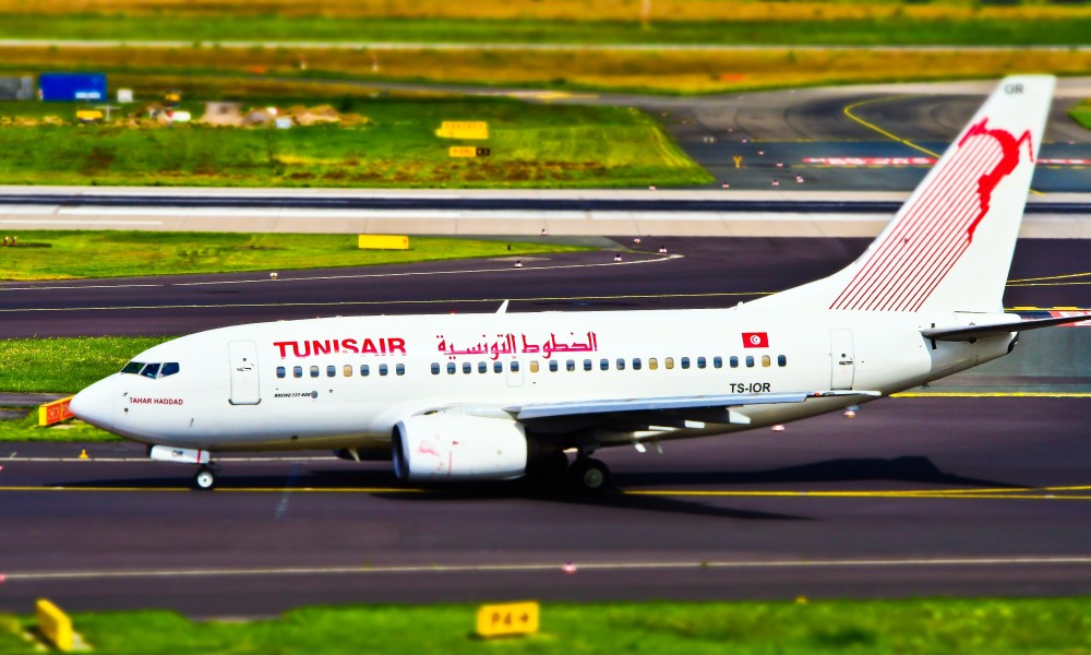 volo in ritardo roma tunisi