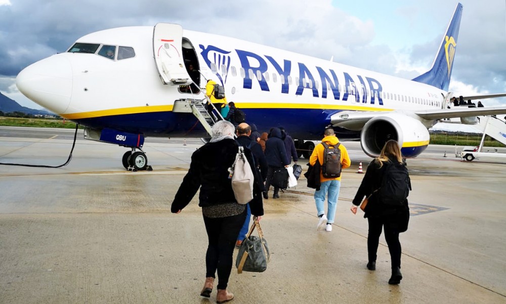 volo in ritardo ryanair catania bologna