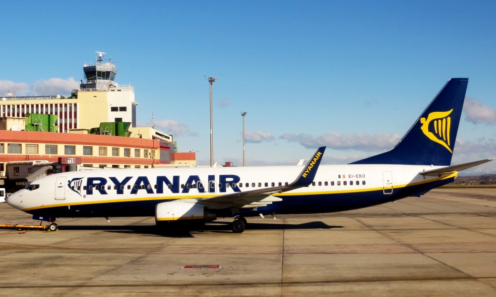 volo in ritardo ryanair napoli cagliari