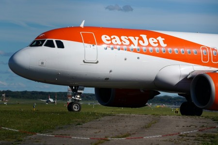 Volo Brindisi Milano cancellato, passeggeri bloccati in aeroporto