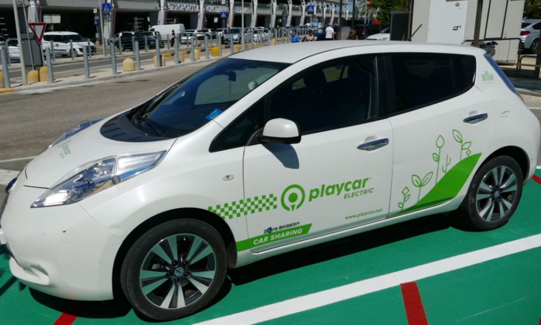 Car sharing Cagliari in aeroporto