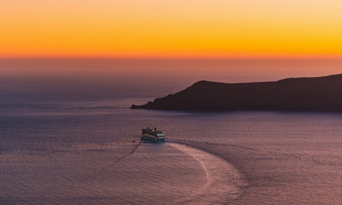 volo in ritardo santorini bari