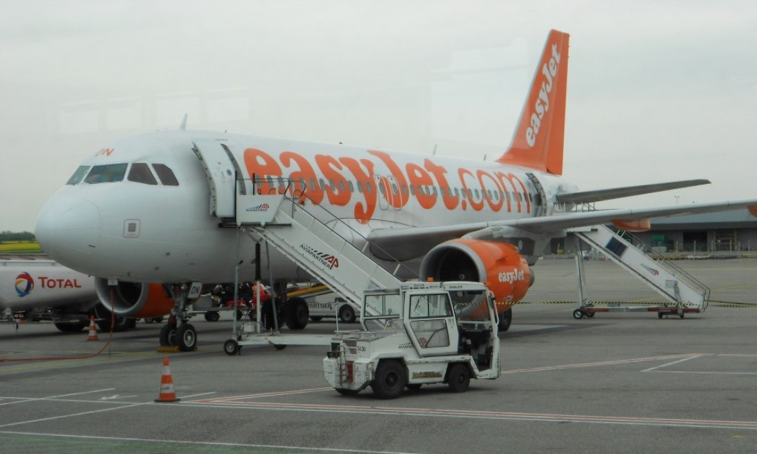 volo in ritardo Nizza Napoli