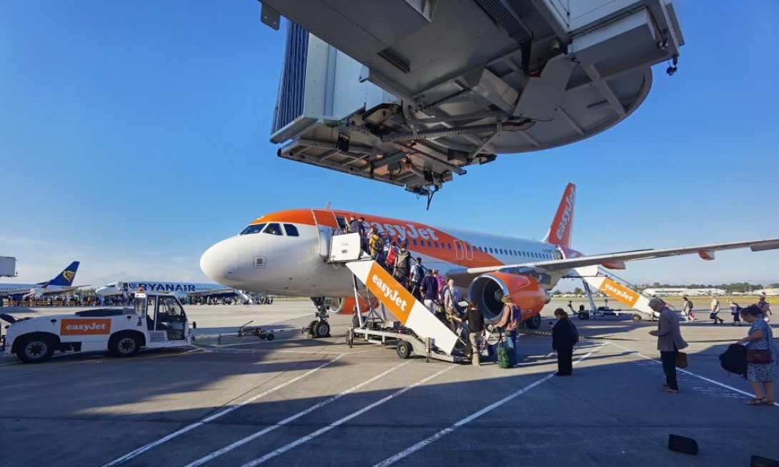 volo in ritardo Easyjet Napoli Milano Malpensa