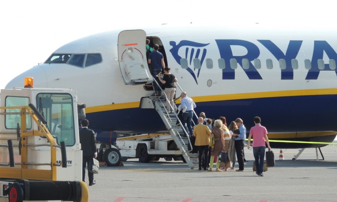 volo in ritardo ryanair cagliari pisa