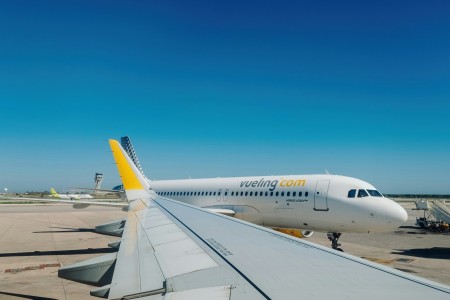 Oltre tre ore di ritardo per il volo Vueling Firenze Parigi