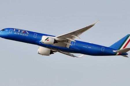 Volo in ritardo Ita Airways Cagliari Roma di oltre 4 ore