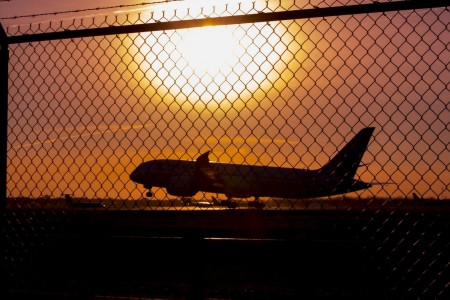 Perdita coincidenza volo aereo, passeggera riceve 600 euro