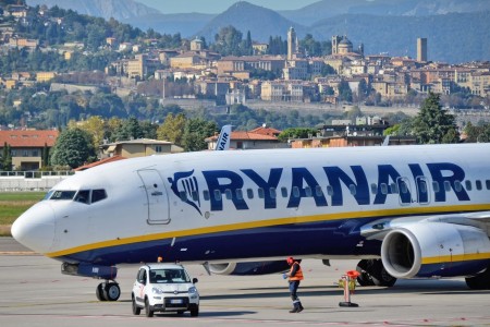 Condannata Ryanair per volo in ritardo Bergamo Palermo di quattro ore