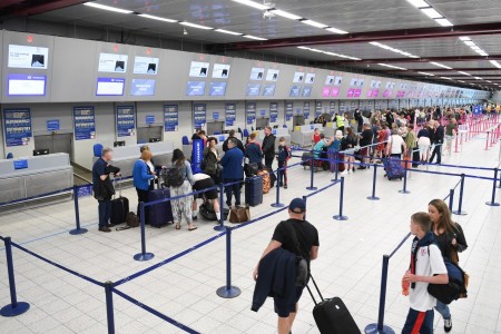 Voli cancellati Ryanair Bergamo Napoli e ritorno, ai passeggeri 250 €