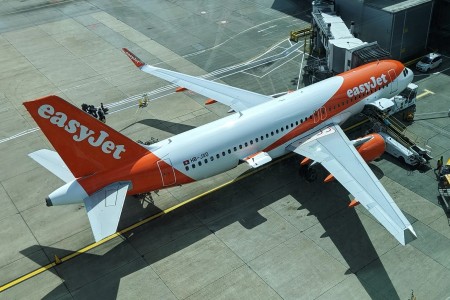 Voli cancellati Milano Olbia e ritorno, ai passeggeri 250 euro