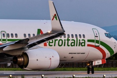 Quattro ore di ritardo per i voli Aeroitalia Ancona Milano e ritorno