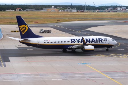 Oltre sette ore di ritardo per i voli Ryanair Milano Bari e ritorno