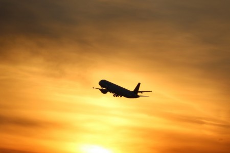 Oltre tre ore di ritardo per i voli Ryanair Milano Bari e ritorno