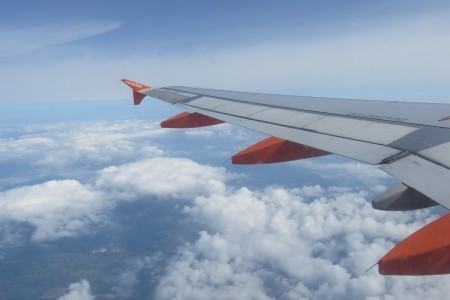 Volo cancellato Easyjet Milano Brindisi, ai passeggeri 250 euro