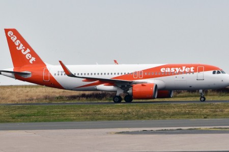 Sassarese ottiene 250 euro per volo cancellato Easyjet Milano Cagliari