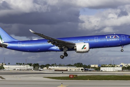 Ieri volo cancellato Ita Airways Brindisi Milano, ai passeggeri 250 €