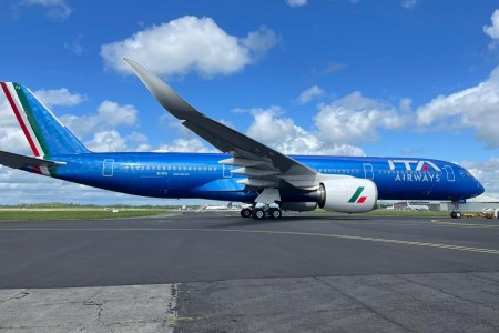 Papà e figlio ricevono 500 euro per volo cancellato Milano Bari