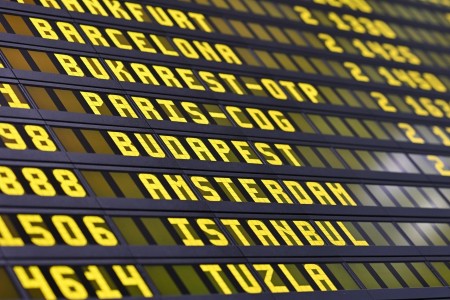 Volo cancellato Milano Brindisi, compagnia condannata al pagamento