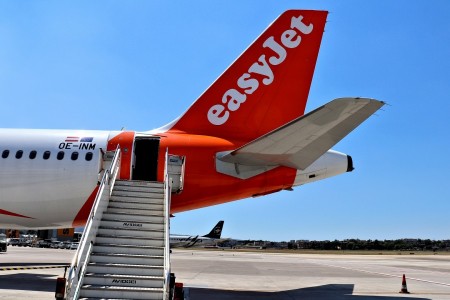 Una famiglia riceve 1600 euro per volo in ritardo Easyjet da Parigi