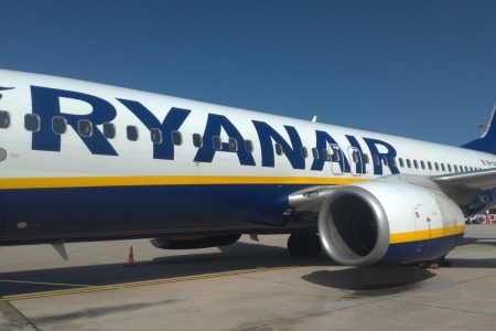 Una sassarese riceve 250 euro per volo in ritardo di 5 ore Ryanair
