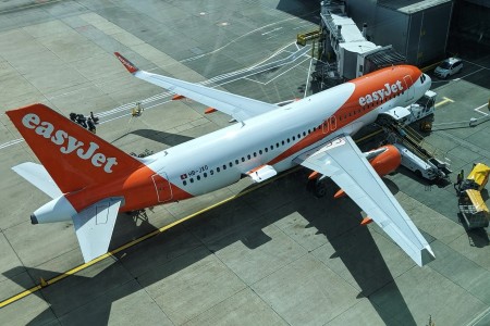 Un novarese riceve 250 € per volo in ritardo Easyjet Lampedusa Milano