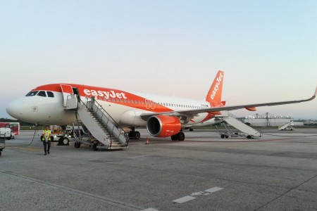 Sette abitanti di Lamezia Terme ricevono 1750 euro per volo in ritardo
