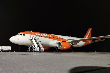 Volo in ritardo Easyjet Napoli Milano di 4 ore, 250€ ai passeggeri