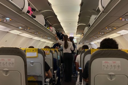 Oltre cinque ore di ritardo per il volo Vueling Palermo Firenze