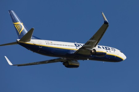 Un sassarese riceve 250 euro per volo in ritardo Ryanair Alghero Pisa