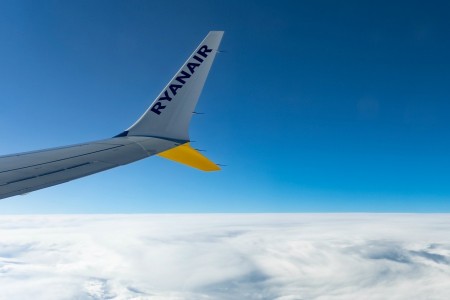 Una coppia riceve 500 € per volo in ritardo Ryanair Brindisi Bergamo