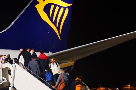 Volo in ritardo Ryanair Brindisi Milano di oltre cinque ore