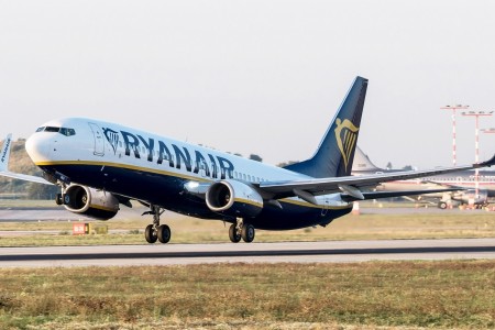 Una savonese riceve 250 euro per volo in ritardo Ryanair Brindisi Pisa