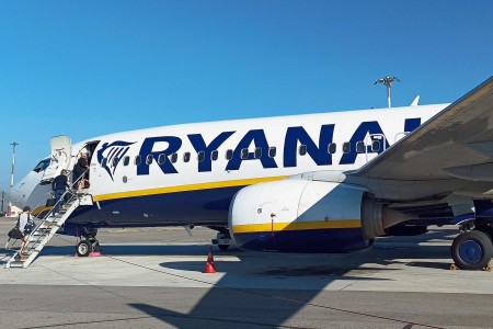 Volo in ritardo Ryanair Catania Bologna di oltre quattro ore