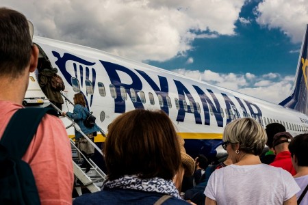 Volo Ryanair Crotone Bergamo arriva con oltre 4 ore di ritardo