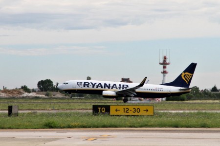 Volo in ritardo Ryanair Genova Palermo di oltre tre ore