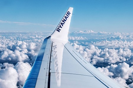 Una famiglia di Palermo riceve 1000 euro per volo in ritardo Ryanair